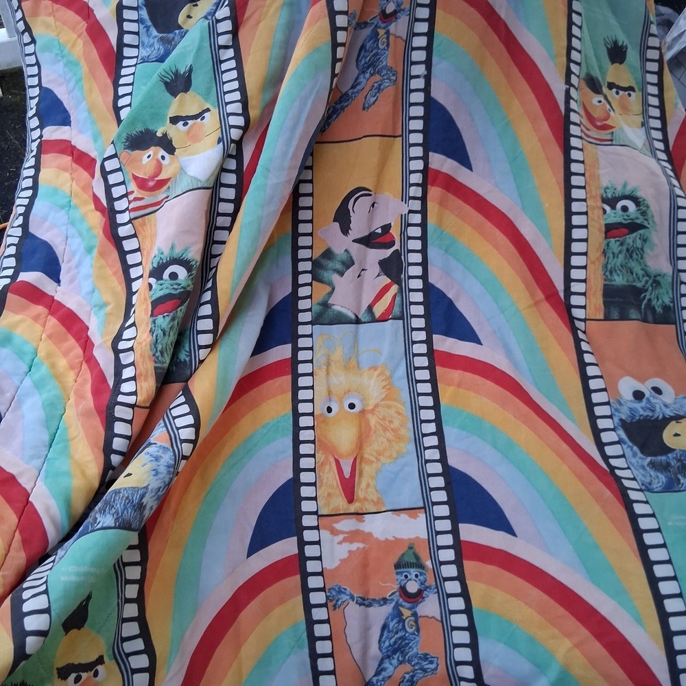 Rare Vintage 70s 80s Sesame Street Muppets Rainbow Twin Comforter Super...